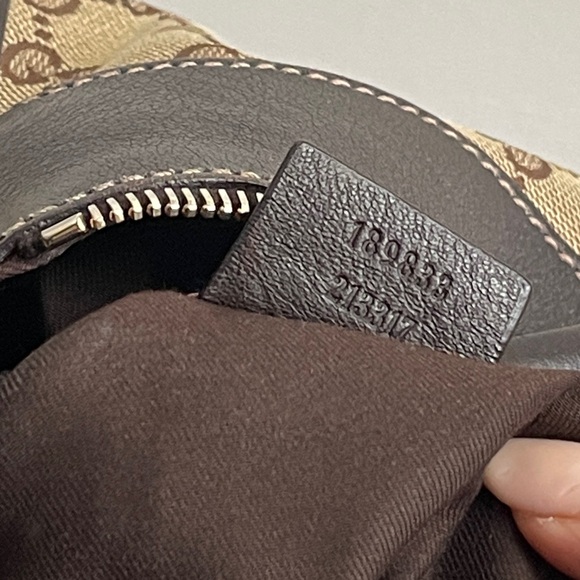 GG Canvas Medium D-Ring Hobo Bag - Picture 14 of 15